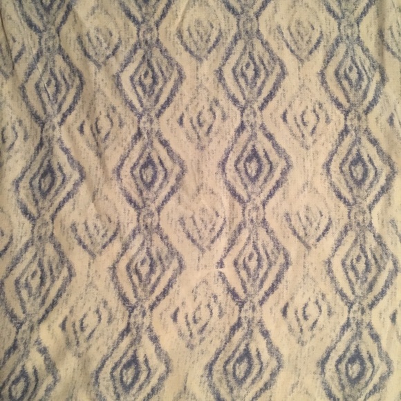 ⭐️SALE Blue/White Patterned Halter Dress w/ Ruffle - Picture 6 of 6